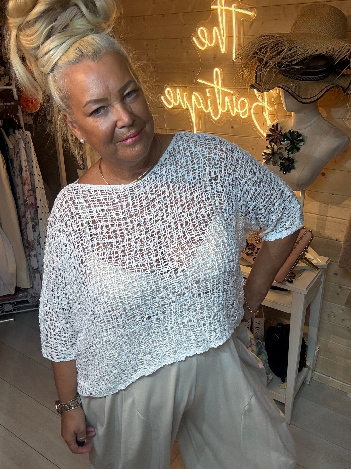 Mesh white knit top close up – open weave mesh texture detail one size 8-20