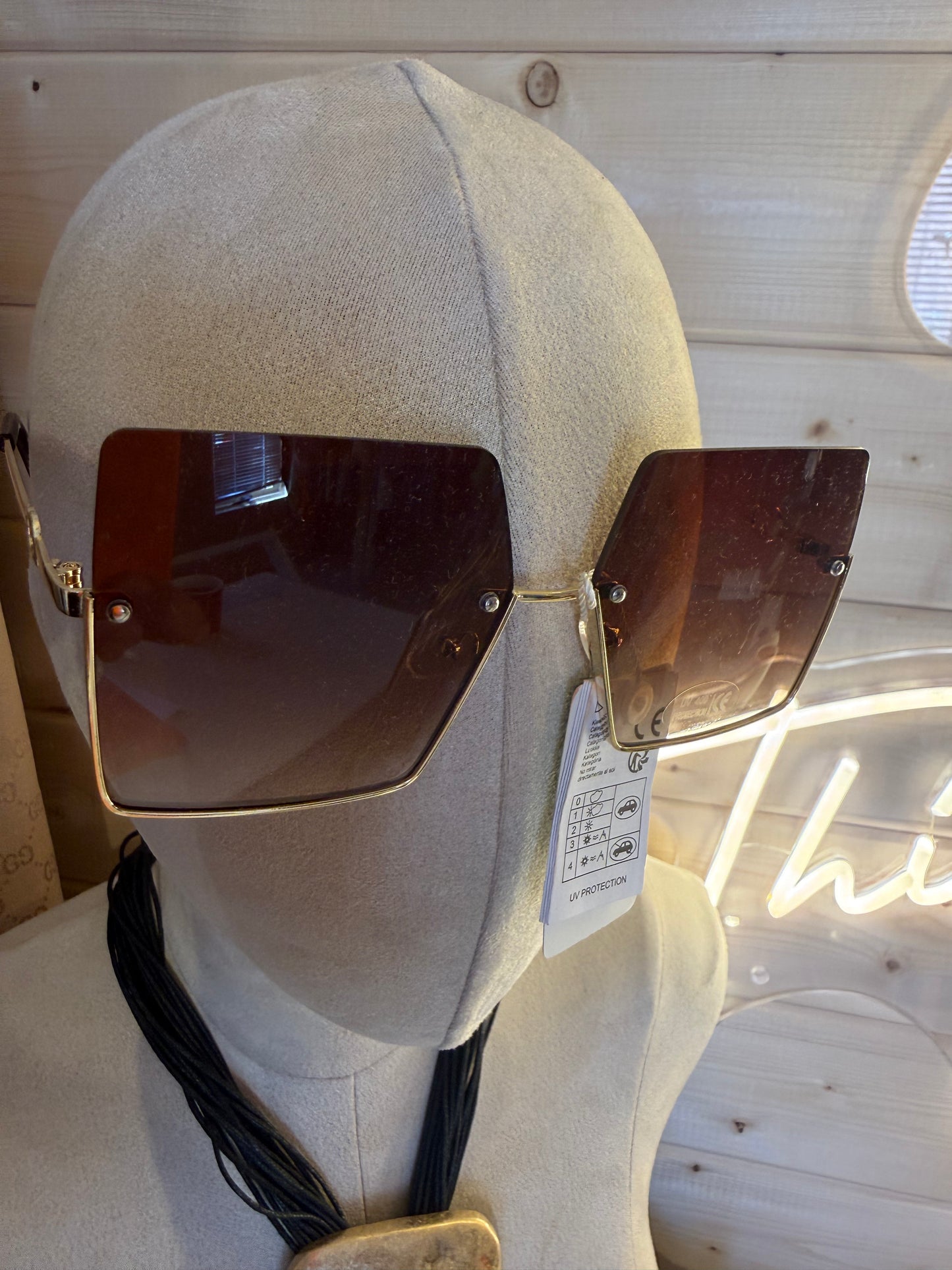 Rimless Oversized Square Sunglasses – Brown Gradient Gold GG Logo Bridge