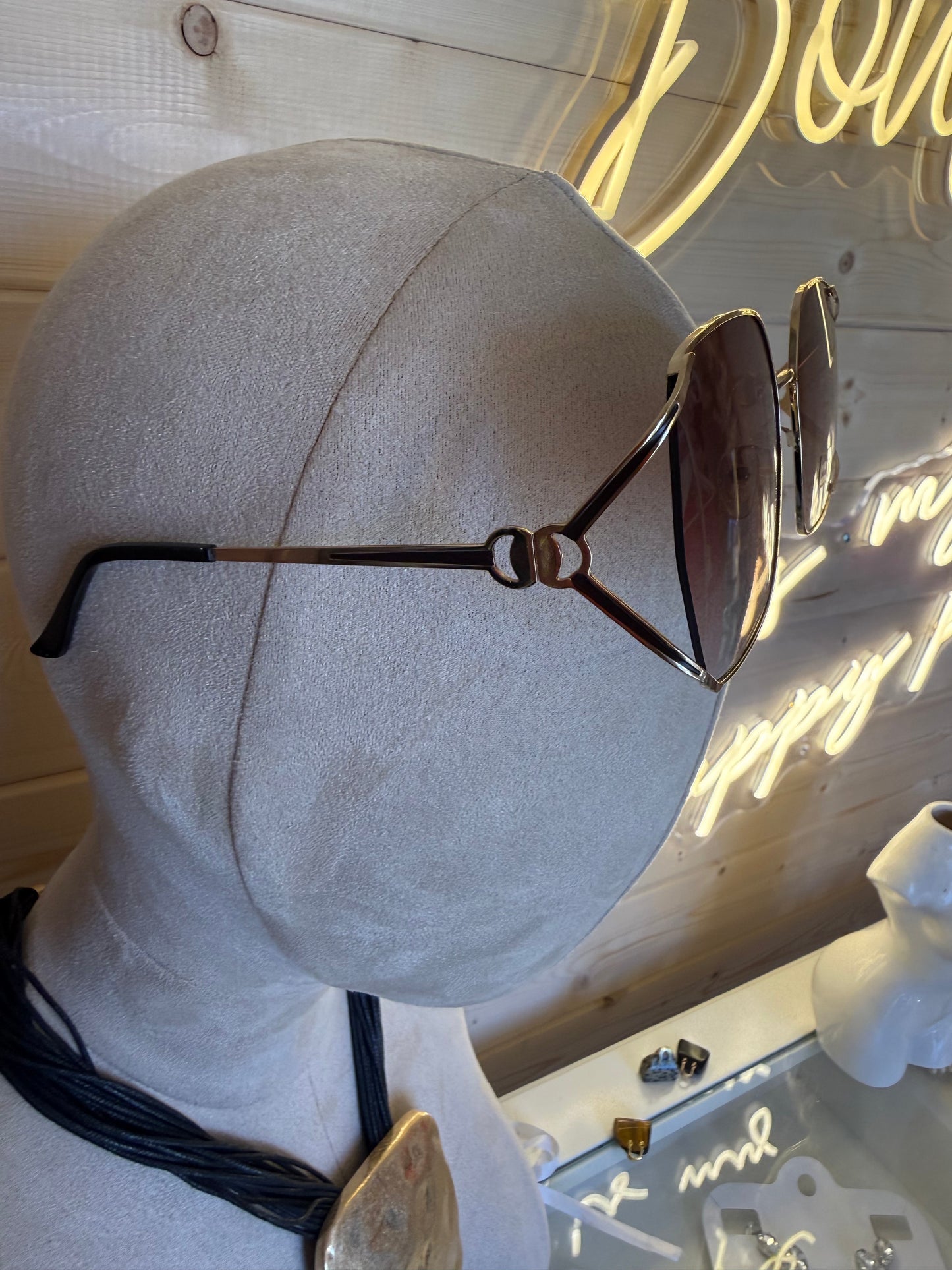 Oversized Square Aviator Sunglasses – Brown Gradient Gold CD Detail