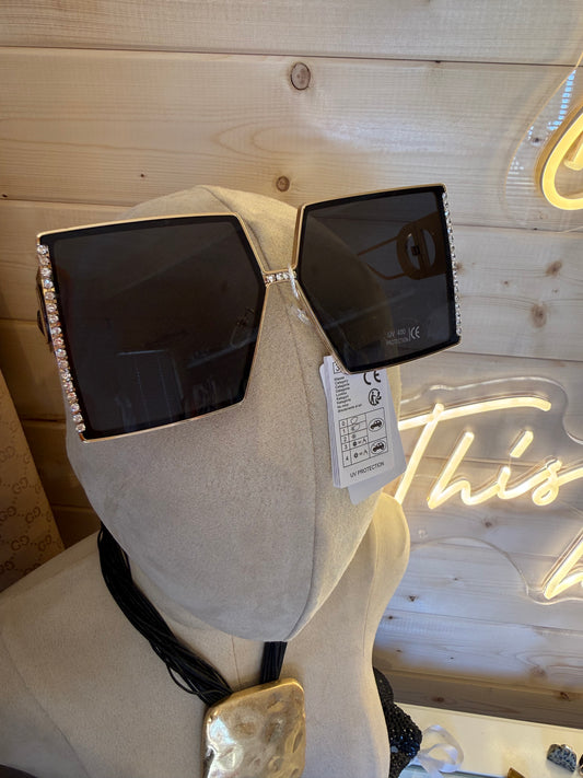 Oversized Square Sunglasses – Black Gold Diamond Edge