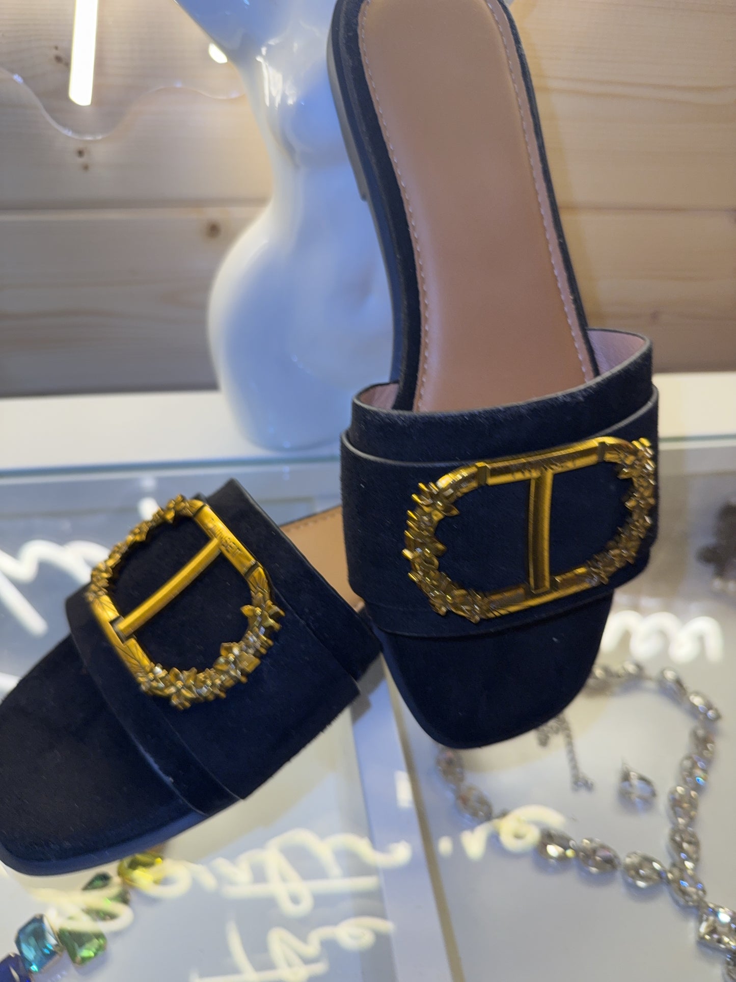 Luxe Gold Buckle Sliders