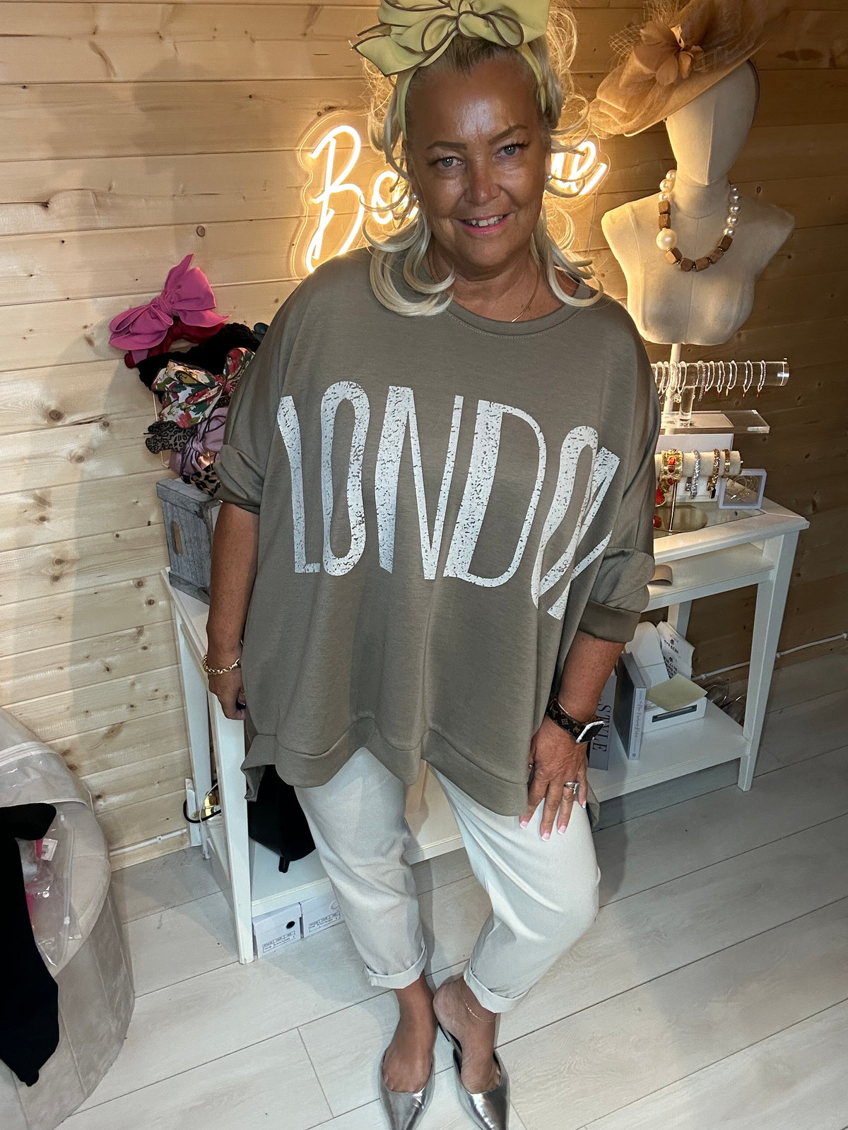 Additional product photo 2 of 6: Mayfair Oversized London Print Top | One Size 8-24
