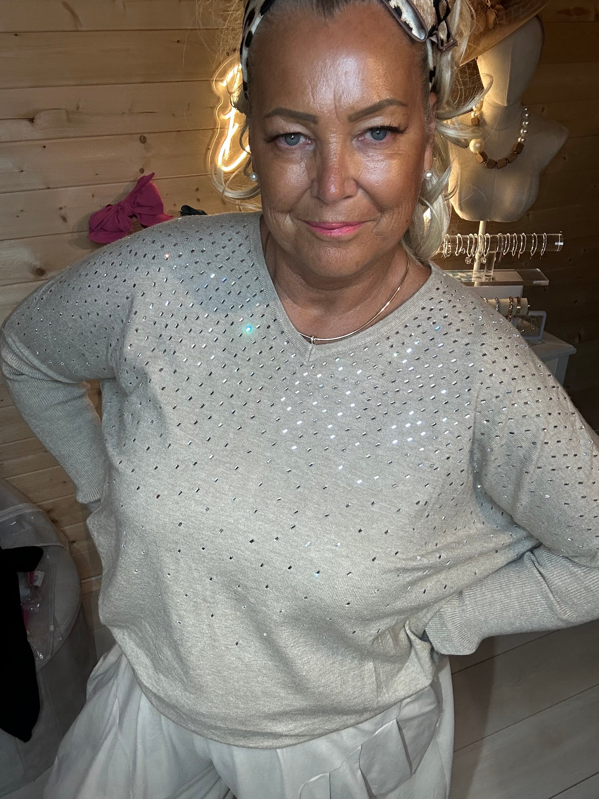 Additional product photo 3 of 7: Celeste Diamanté Jumper | One Size 8-18