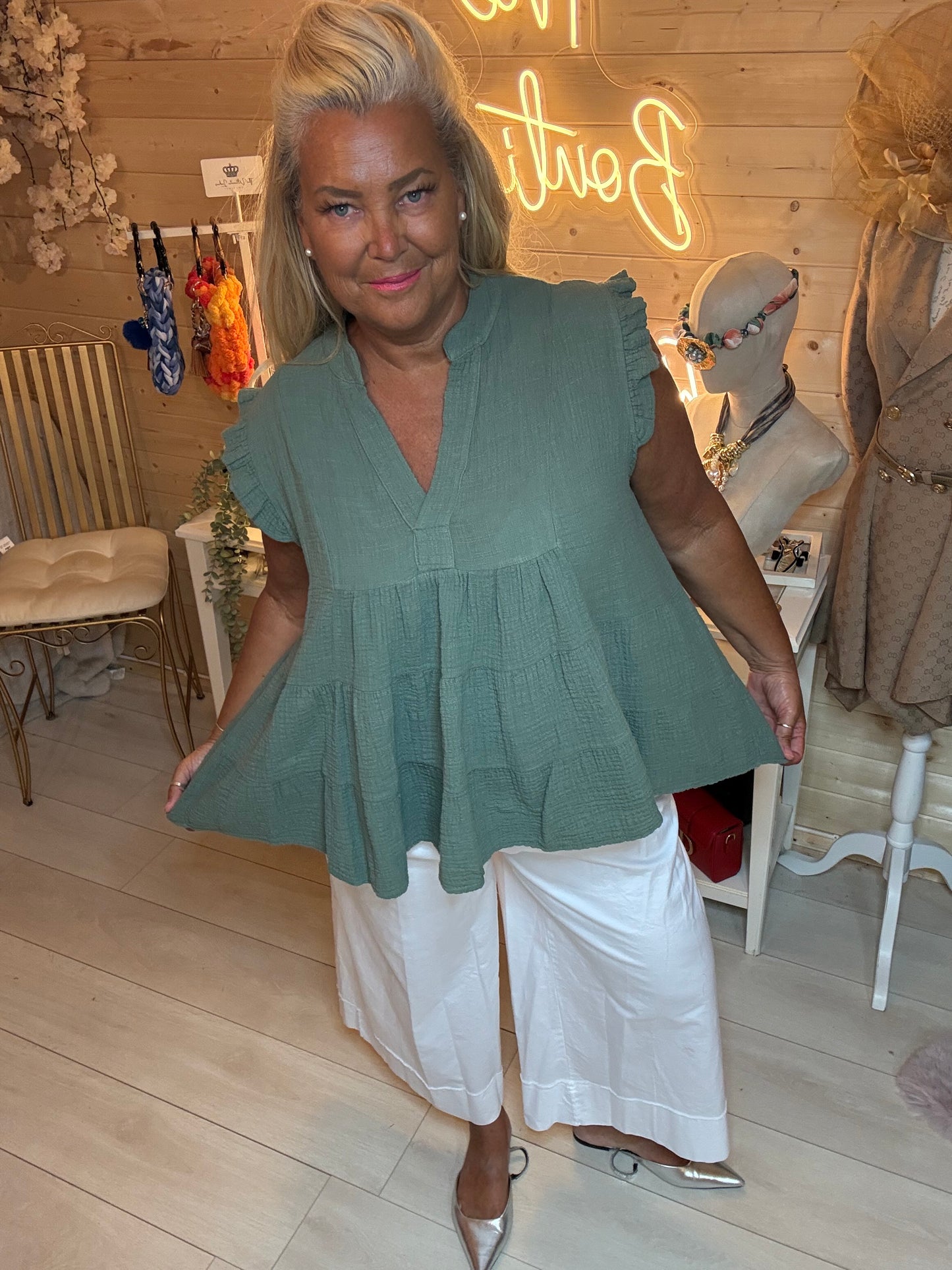 Bella Top Ruffle Edge | One Size 8-18