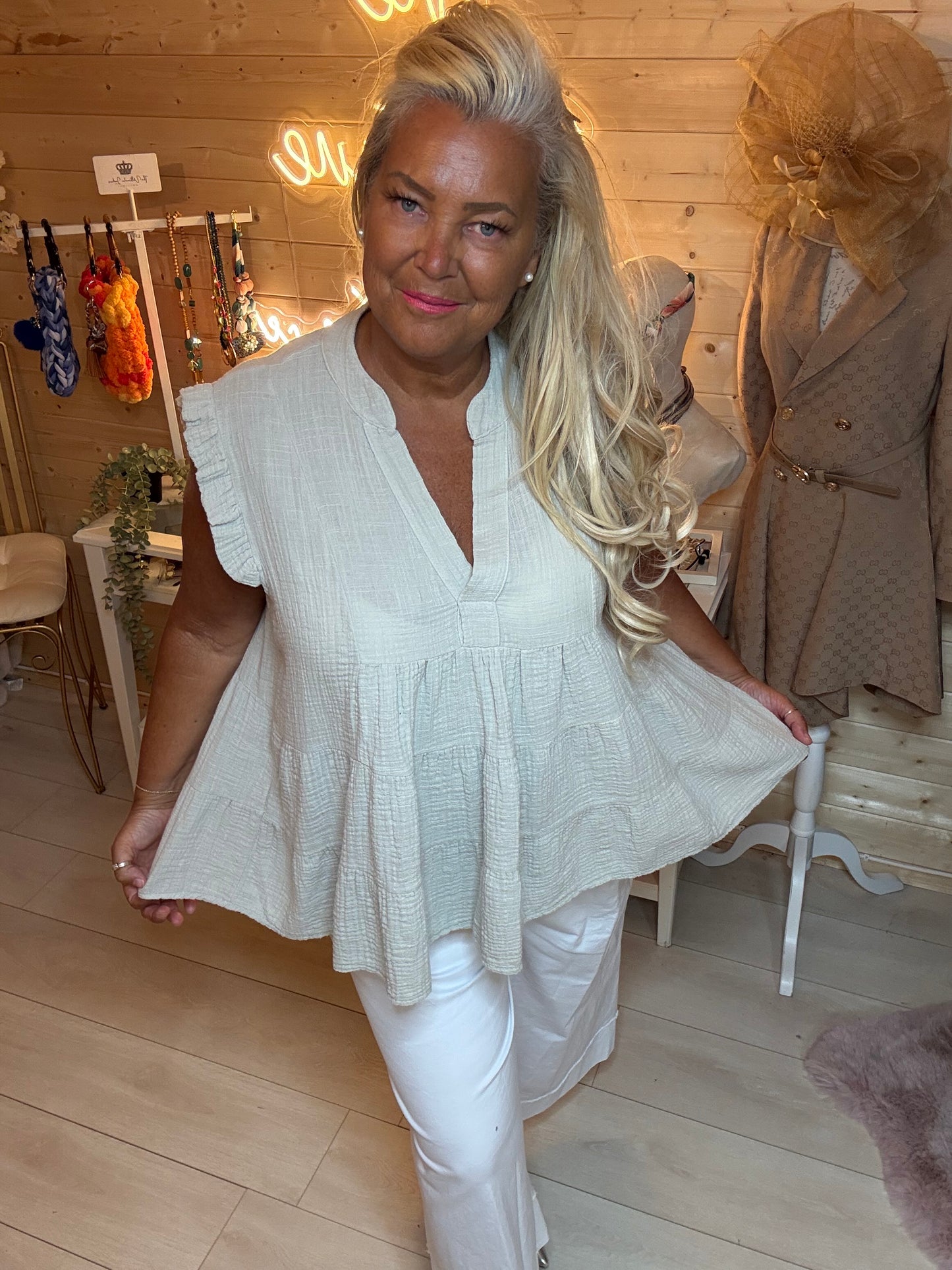 Bella Top Ruffle Edge | One Size 8-18