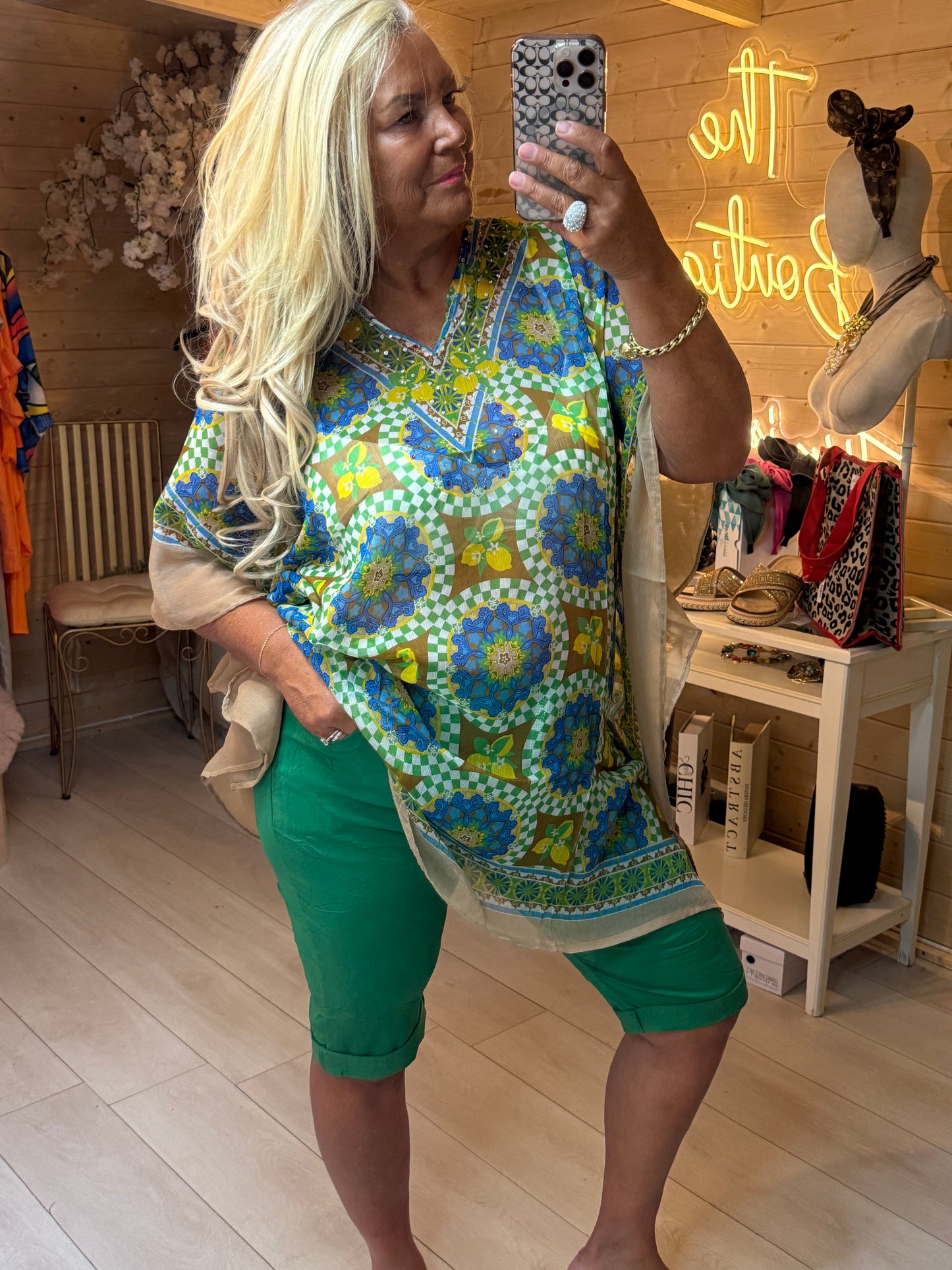 Boutique Kaftan Top – One Size 8-18