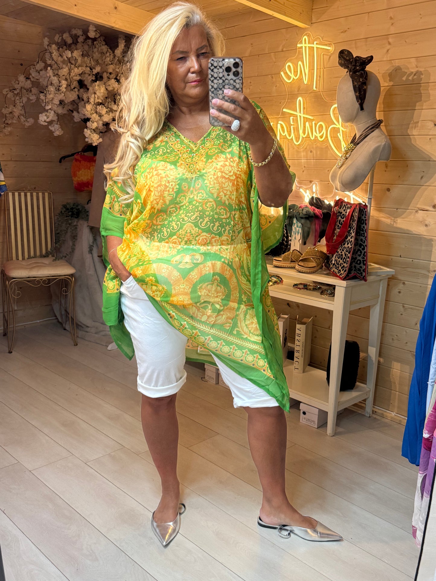 Boutique Kaftan Top – One Size 8-18