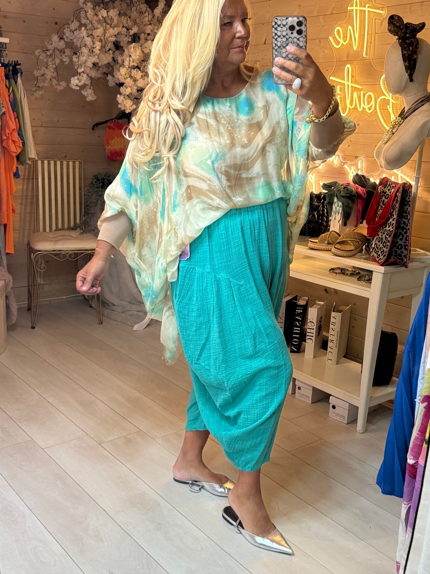 Aqua Plain Slouch Trousers – Cheesecloth One Size 8-22