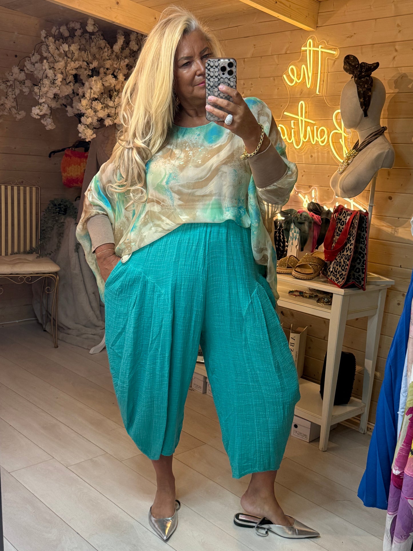 Aqua Plain Slouch Trousers – Cheesecloth One Size 8-22