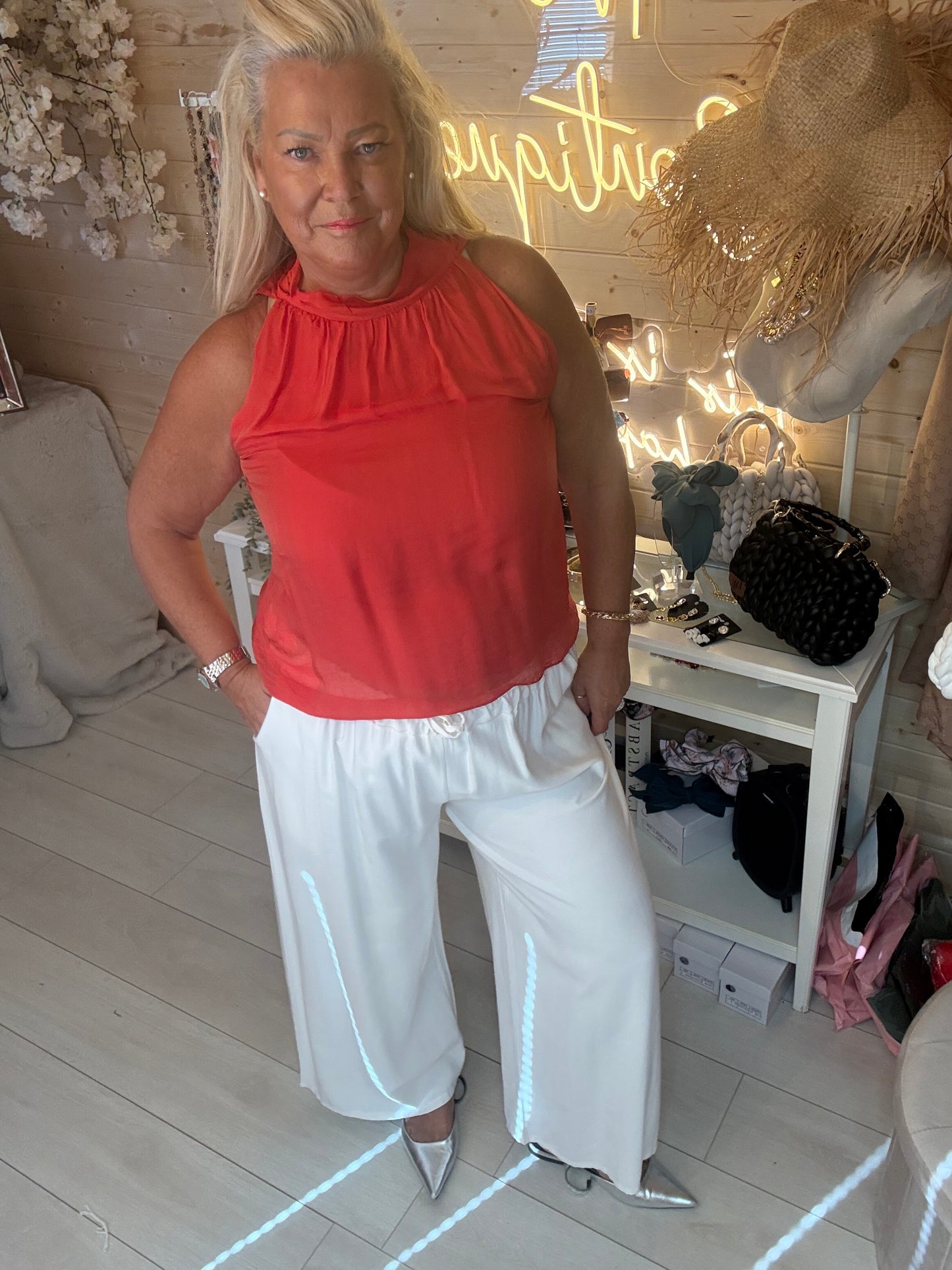 Scarlett Halterneck Top One Size 8-16 (Small 18 on Bust)
