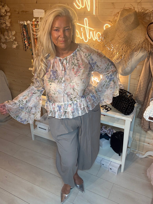 Florette Floral Ruffle Bell Sleeve Top One Size 8-18