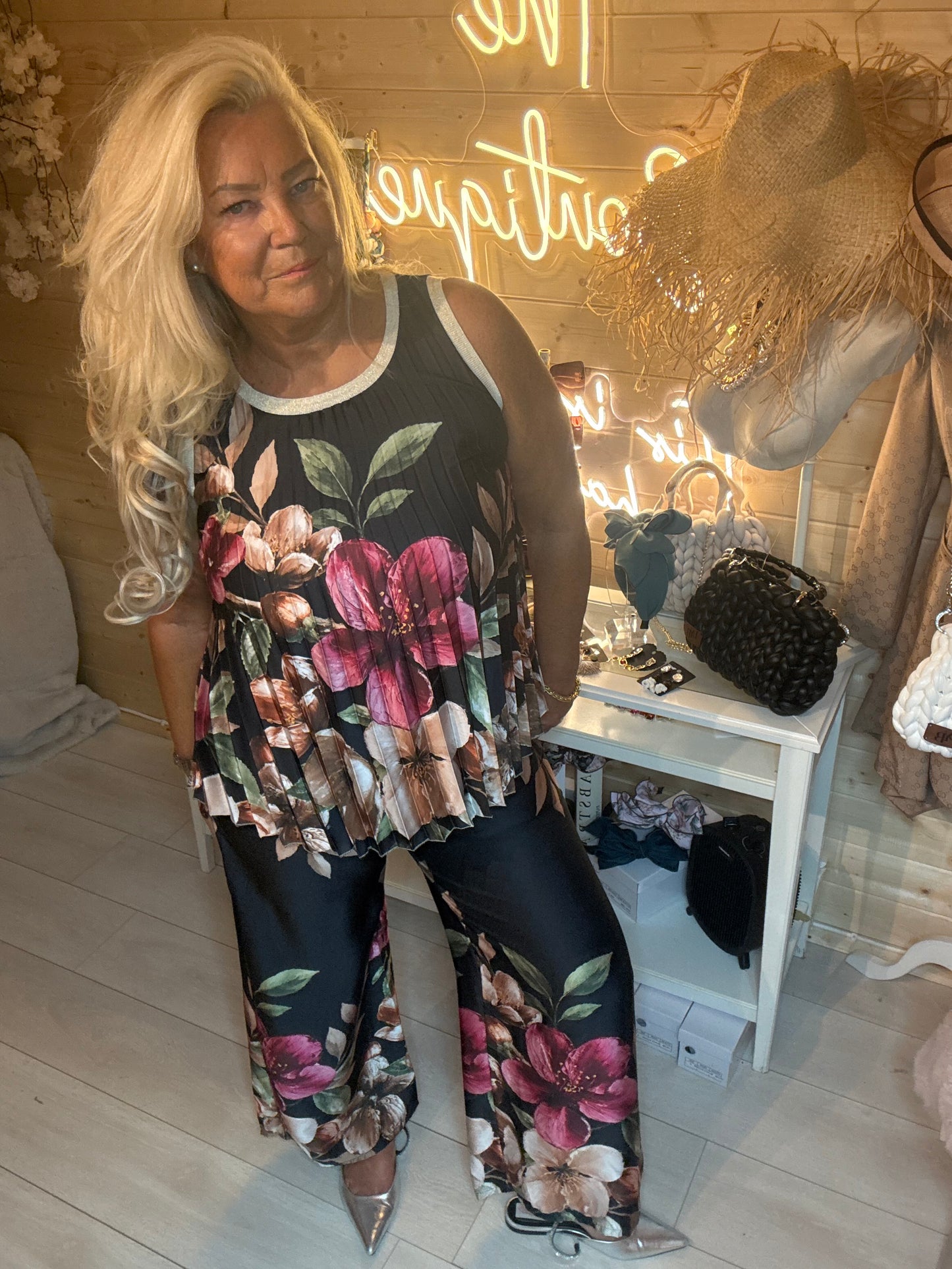Flora Black Floral Pleated Vest Top & Wide-Leg Trousers Co-ord One Size 8-16