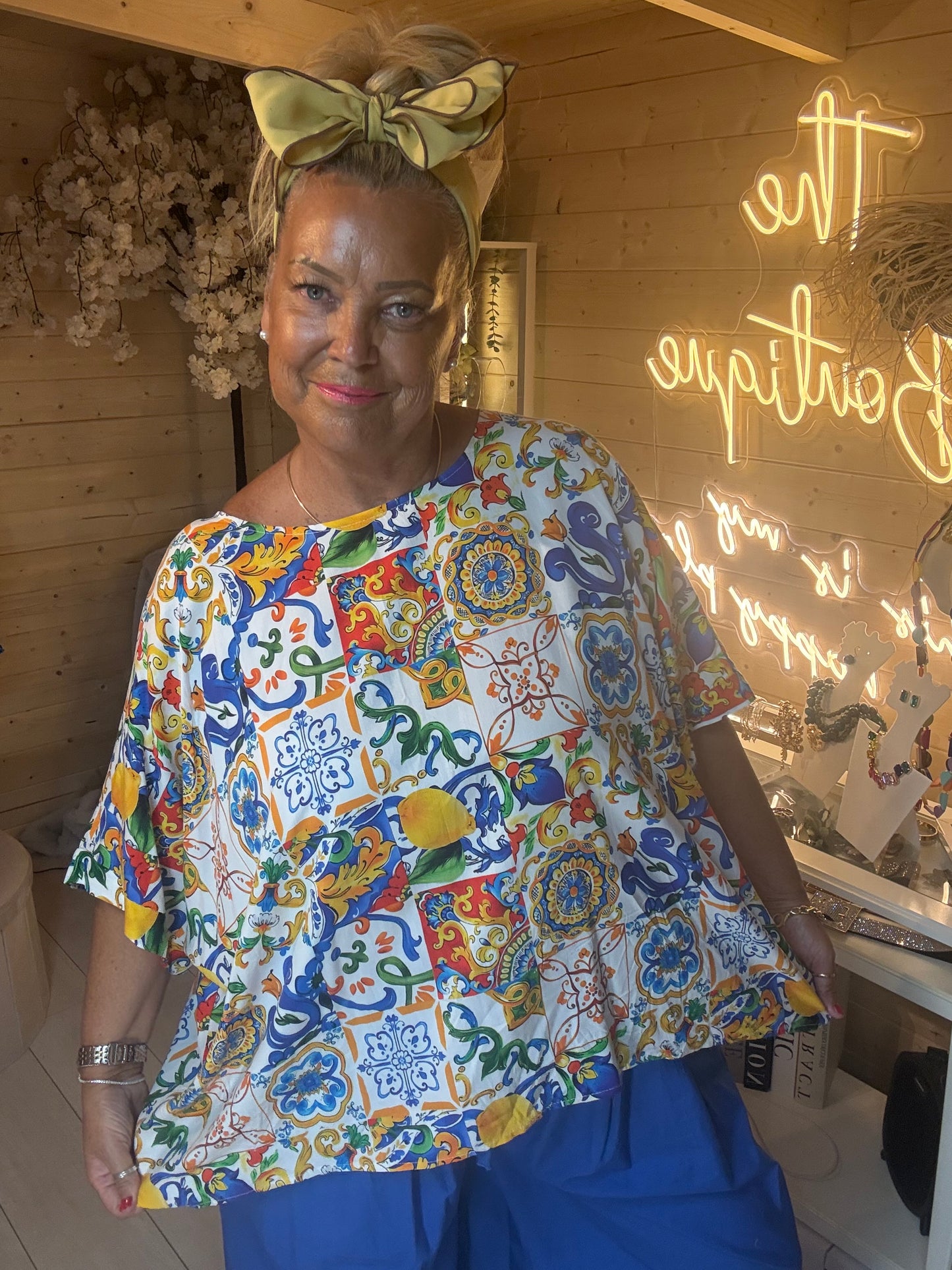 Ravello Majolica print top close-up detail – one size boutique top