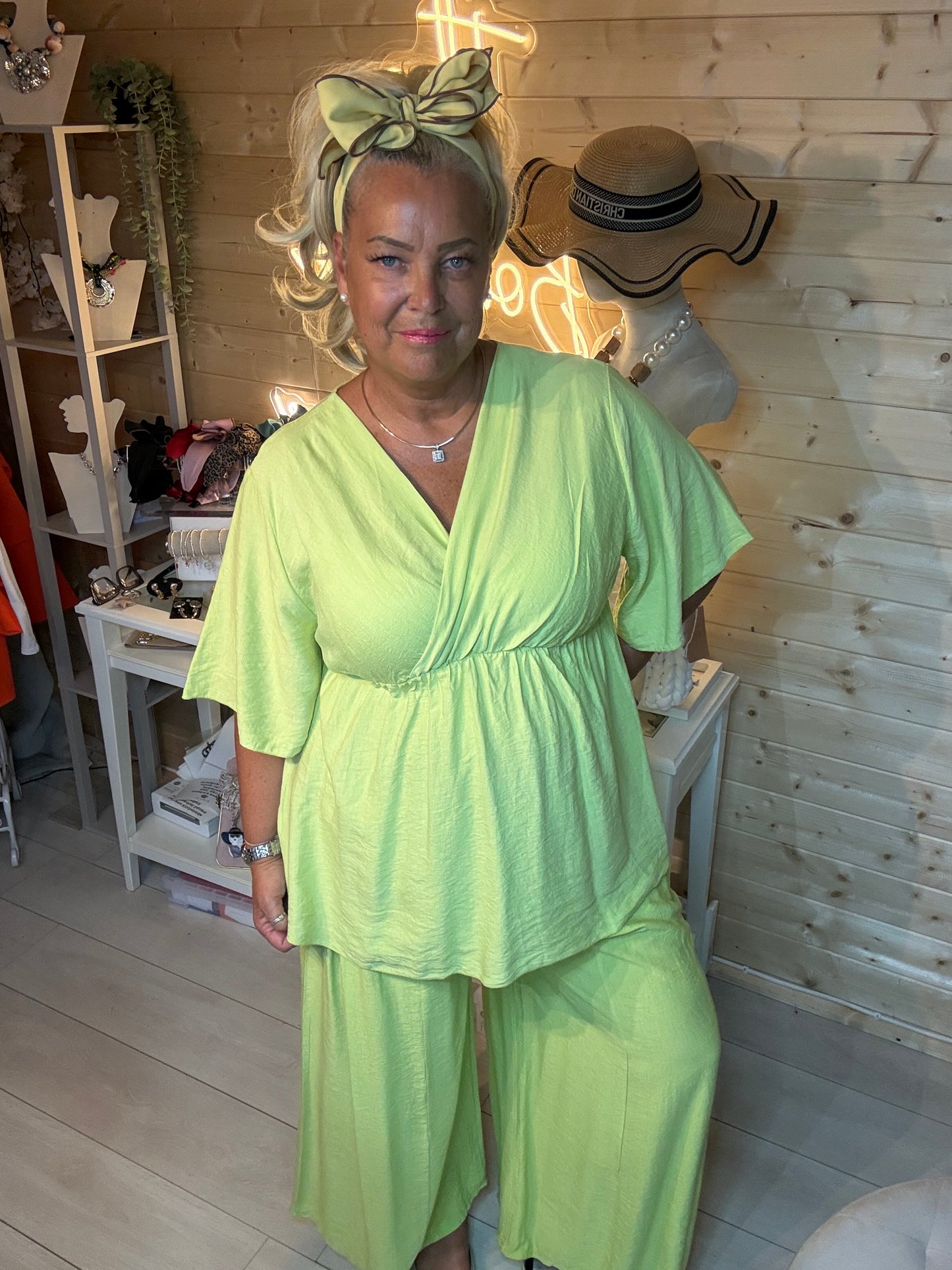 Isadora wrap kimono co-ord set in lime green close up – one size 8-18 – The Ultimate Ladies Boutique