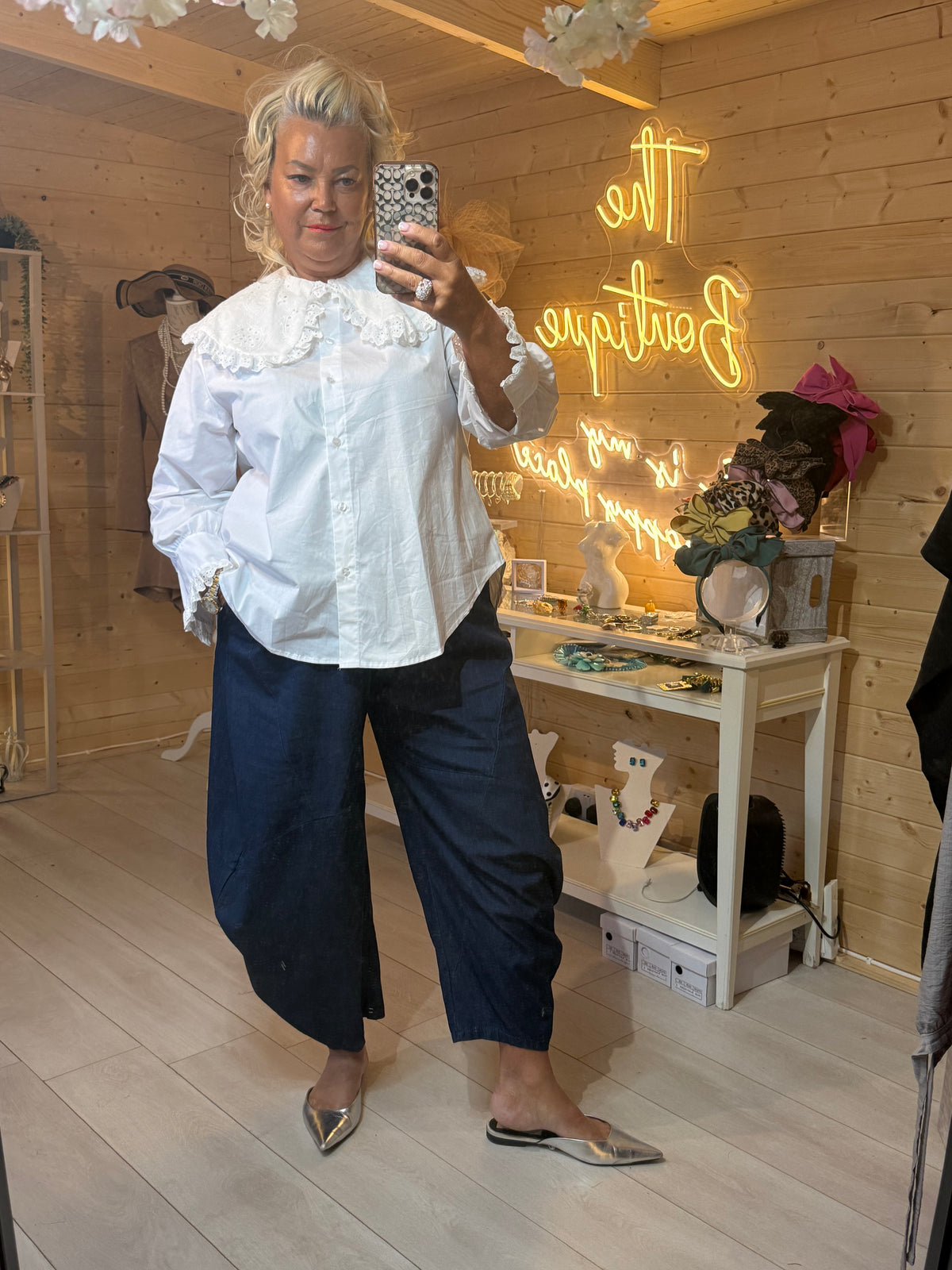 Versailles white broderie anglaise blouse full outfit mirror selfie boutique styling
