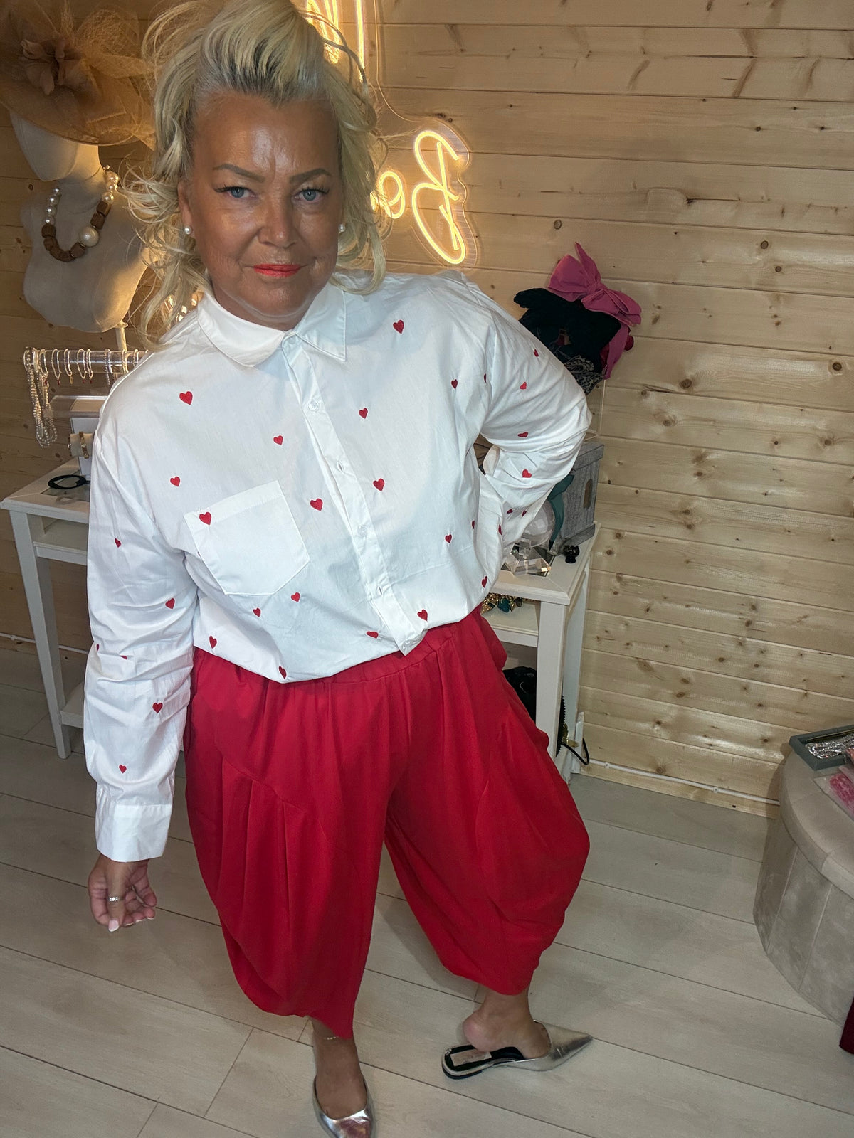 Cuore white heart shirt styled with red slouch trousers mirror selfie full length