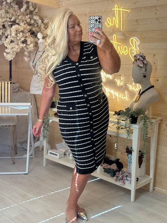 Chic Button Detail Knit  Dress